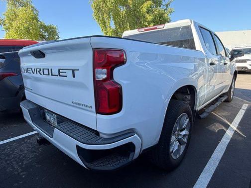 2022 Chevrolet Silverado 1500 Custom