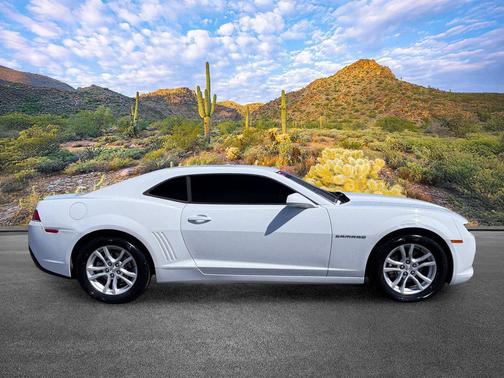 Summit White 2015 Chevrolet Camaro 2LS