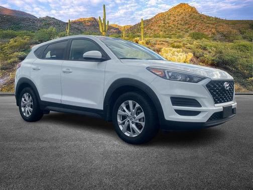 2021 Hyundai TUCSON SE