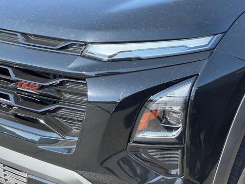Mosaic Black Metallic 2025 Chevrolet Equinox FWD RS