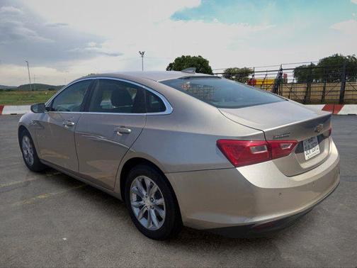 Mineral Gray Metallic 2023 Chevrolet Malibu FWD 1LT