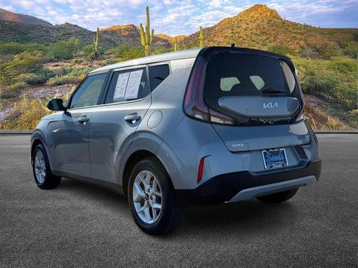 2023 Kia Soul LX