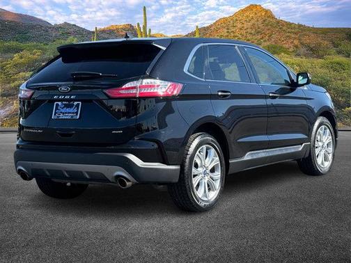 2022 Ford Edge Titanium