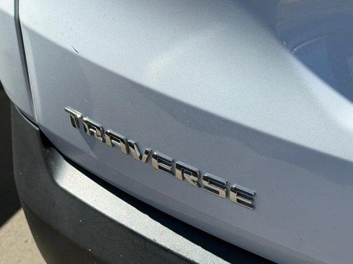 2021 Chevrolet Traverse LS