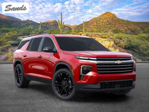 Radiant Red Tintcoat 2026 Chevrolet Traverse LT