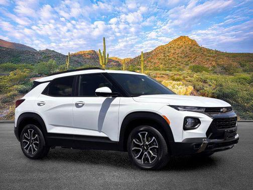 Summit White 2023 Chevrolet Trailblazer ACTIV