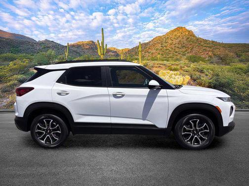 Summit White 2023 Chevrolet Trailblazer ACTIV