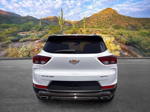 Summit White 2023 Chevrolet Trailblazer ACTIV