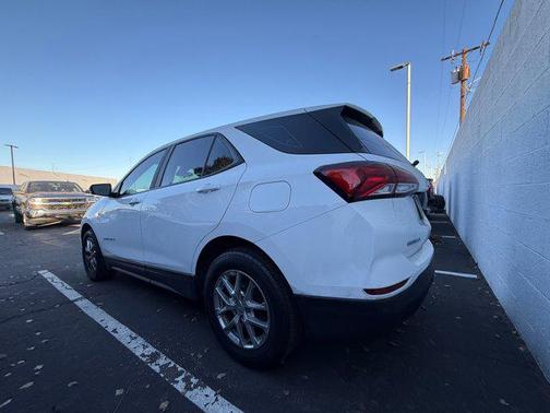 2022 Chevrolet Equinox LS