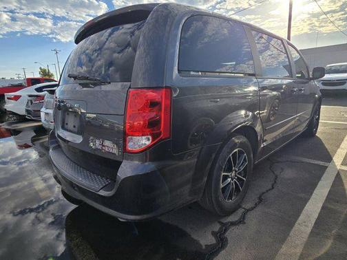 2017 Dodge Grand Caravan SE
