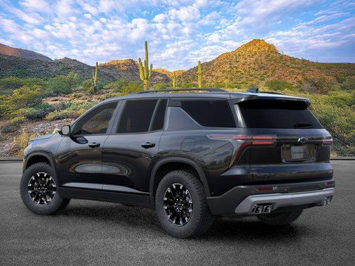Mosaic Black Metallic 2026 Chevrolet Traverse AWD Z71