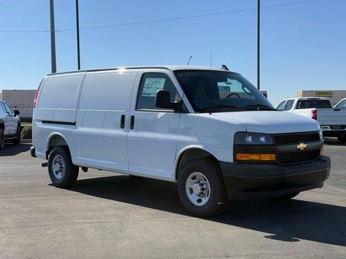2025 Chevrolet Express 2500 RWD 2500 Regular Wheelbase WT