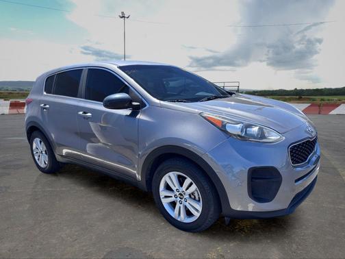 Mineral Silver 2018 Kia Sportage LX
