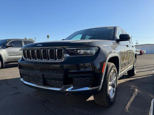 2023 Jeep Grand Cherokee L Laredo