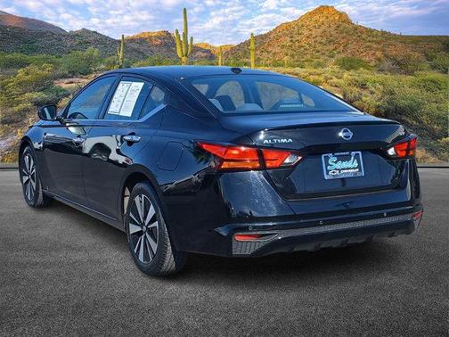 2021 Nissan Altima 2.5 SV