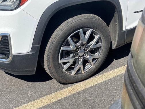 Summit White 2023 GMC Acadia FWD SLT