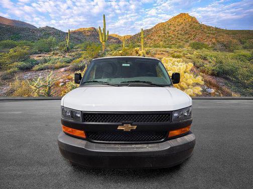 Summit White 2026 Chevrolet Express 2500 LT