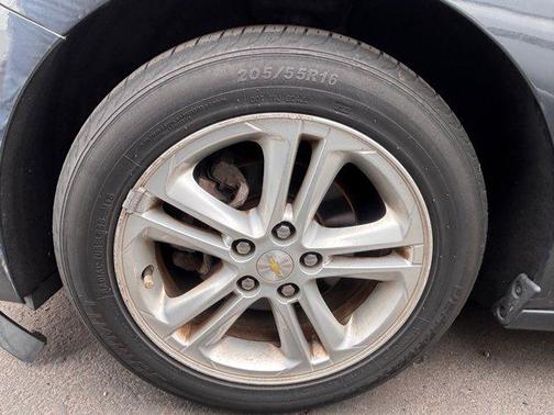 Graphite Metallic 2017 Chevrolet Cruze LT
