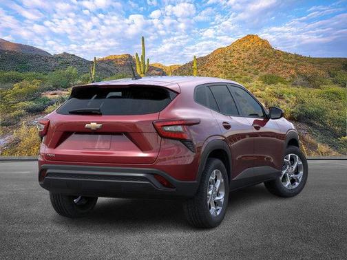 2025 Chevrolet Trax LS