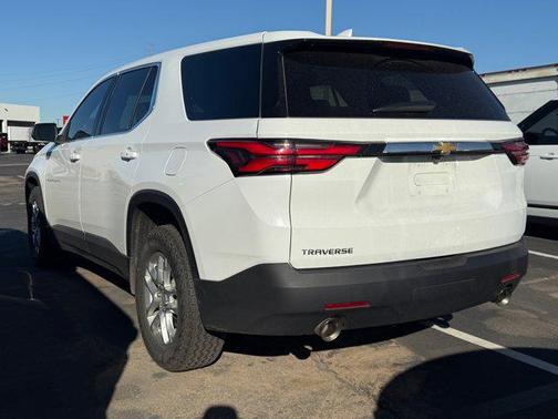 2022 Chevrolet Traverse LS