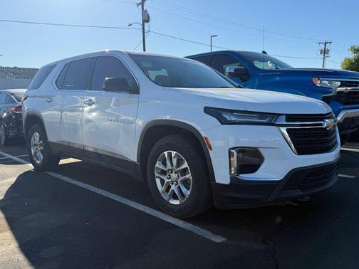 2022 Chevrolet Traverse LS