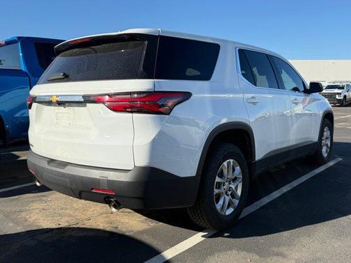 2022 Chevrolet Traverse LS