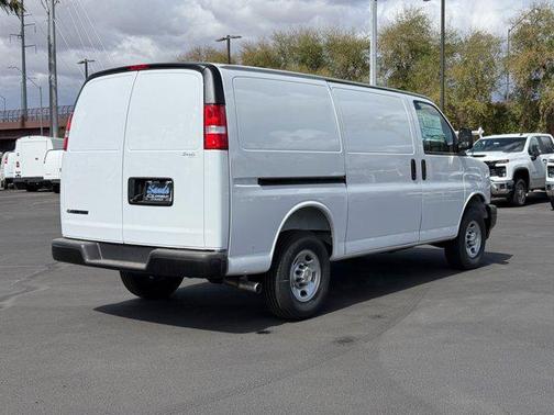 2025 Chevrolet Express 2500 RWD 2500 Regular Wheelbase WT