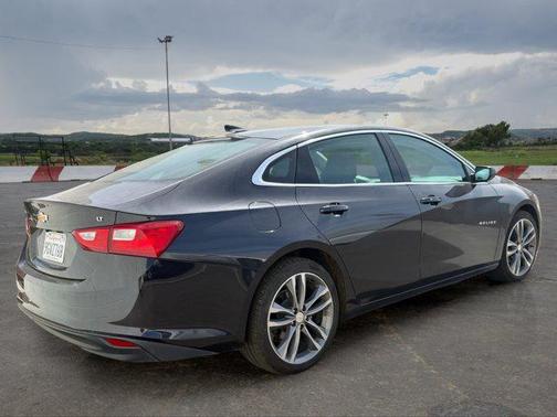 Dark Ash Metallic 2023 Chevrolet Malibu FWD 1LT