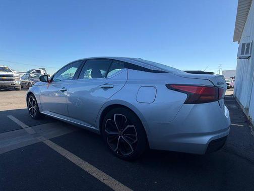 2024 Nissan Altima SR FWD