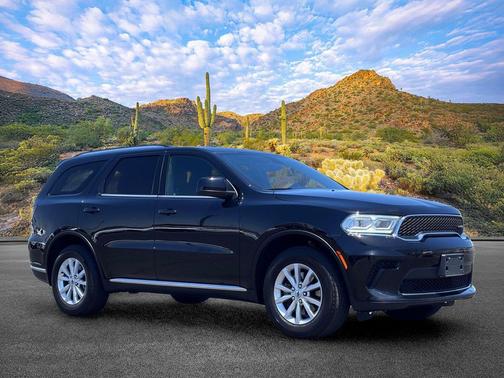 DB Black Clearcoat 2023 Dodge Durango SXT AWD
