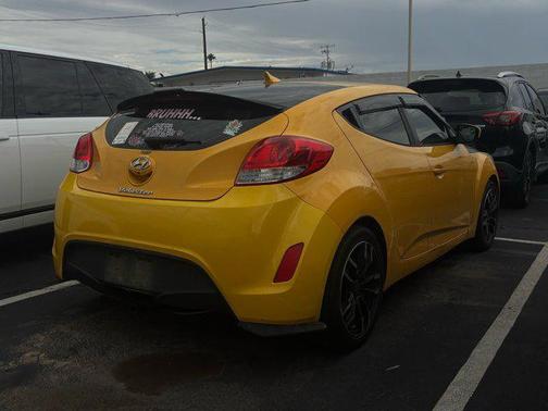 2016 Hyundai Veloster Base