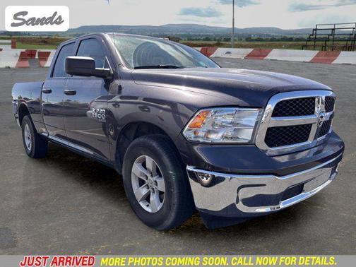 Granite Crystal Metallic Clearcoat 2024 RAM 1500 Classic SLT