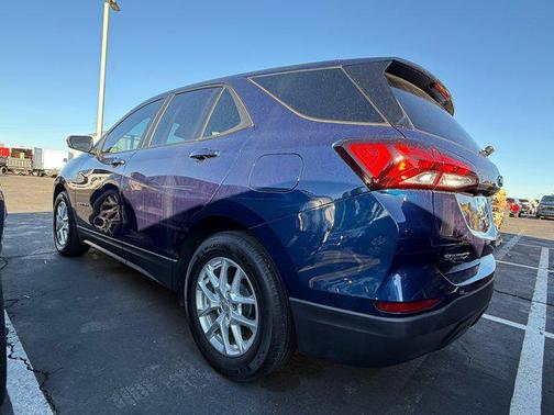 2023 Chevrolet Equinox LS