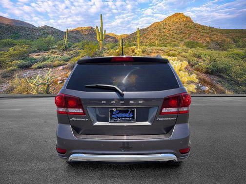 Granite Pearlcoat 2017 Dodge Journey Crossroad