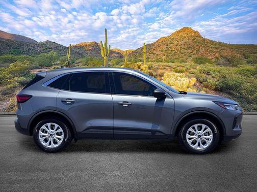 Carbonized Gray Metallic 2024 Ford Escape Active