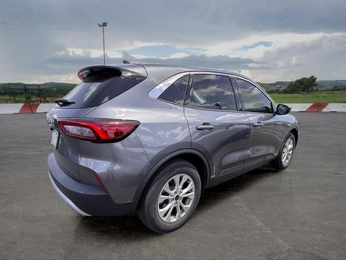 Carbonized Gray Metallic 2024 Ford Escape Active