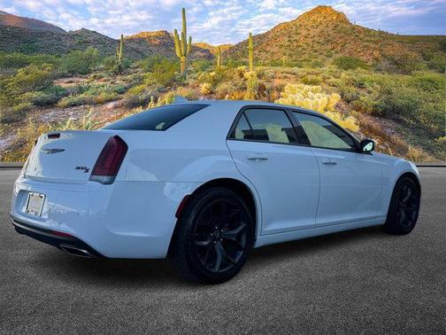 2022 Chrysler 300 S