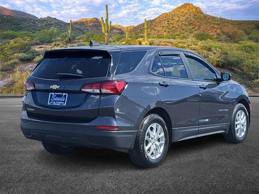 2022 Chevrolet Equinox LS