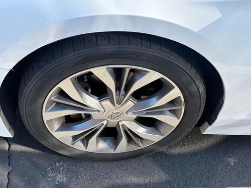 Quartz White Pearl 2015 Hyundai SONATA Limited 2.0T