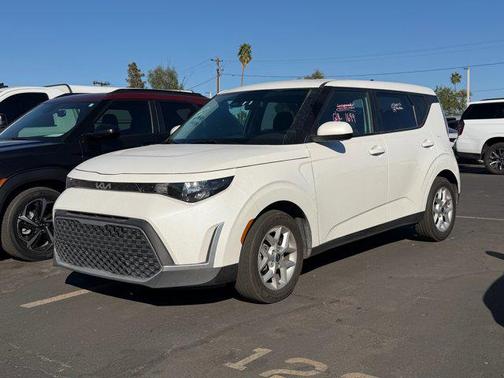 2023 Kia Soul LX