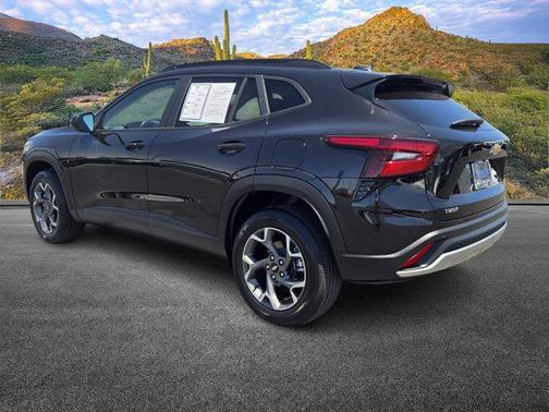 2024 Chevrolet Trax LT
