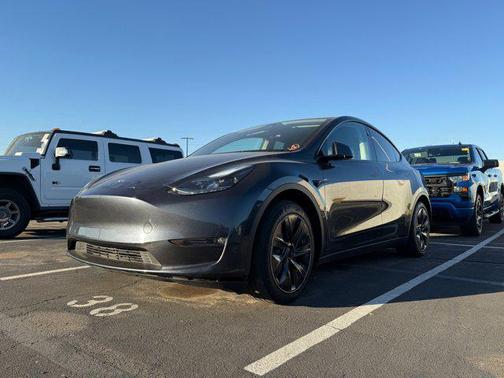 2024 Tesla Model Y Long Range Dual Motor All-Wheel Drive