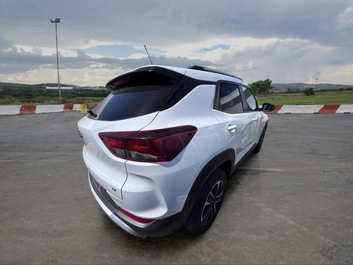 Summit White 2024 Chevrolet Trailblazer LT