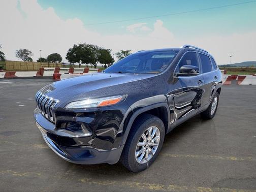 Brilliant Black Crystal Pearlcoat 2015 Jeep Cherokee Limited