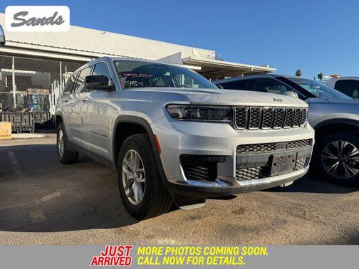 2023 Jeep Grand Cherokee L Laredo