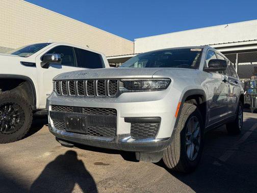 2023 Jeep Grand Cherokee L Laredo