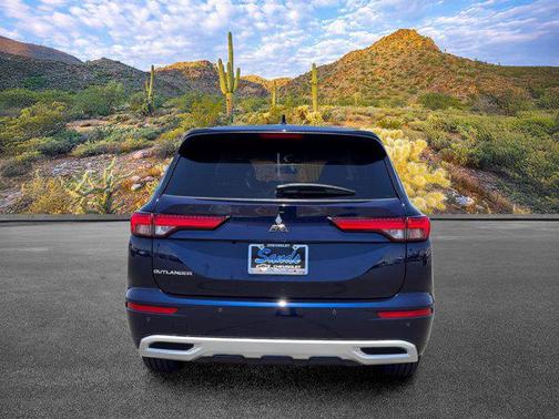 Cosmic Blue Metallic 2024 Mitsubishi Outlander SE 2.5 2WD