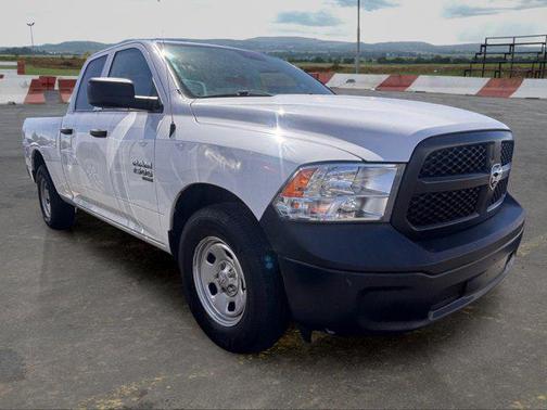 Bright White Clearcoat 2022 RAM 1500 Tradesman