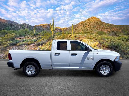 Bright White Clearcoat 2022 RAM 1500 Tradesman