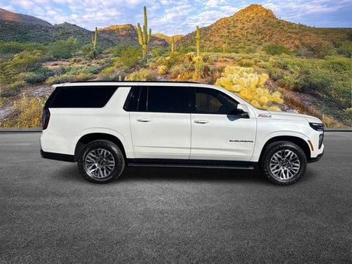 2025 Chevrolet Suburban 4WD Z71